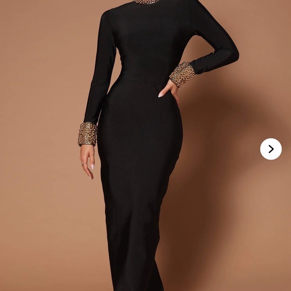 Fashion Nova Elegant Black Maxi Dress with Gold Accents - Picture 3 of 4